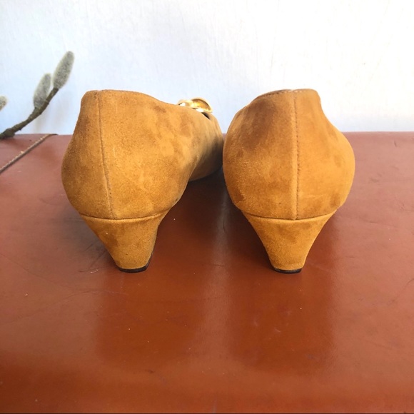 Never worn vintage 80s Thomas Wallace suede pumps - Picture 4 of 9